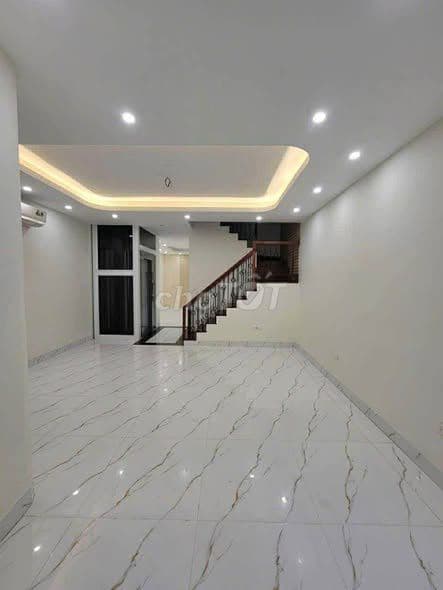 bán nhà 4 tầng Hoàng Hoa Thám đẳng cấp