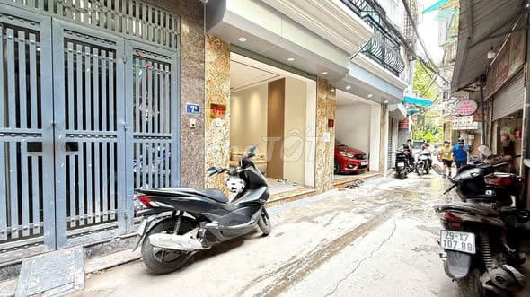 bán nhà 7 tầng tại Trung Kính - oto vào nhà