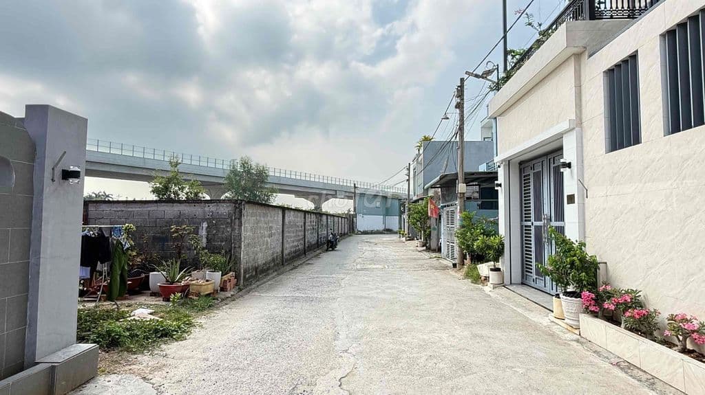 NỀN ĐẤT ĐẸP NGAY VÀNH ĐAI 3 - CÁCH CHỢ LONG TRƯỜNG 500M - Ảnh 2