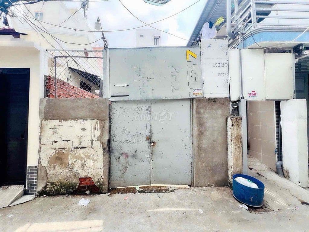 BÁN ĐẤT 1 XẸT RA HUỲNH TẤN PHÁT QUẬN 7 NGANG 4,4x15m GIÁ CHỈ 5,2 TỶ TL
