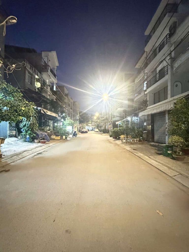 GIẢM 500TR MT KHU DÂN CƯ NAM HÙNG VƯƠNG 3 TẦNG 4.5X18M CÒN HƠN 9 TỶ - Ảnh 2