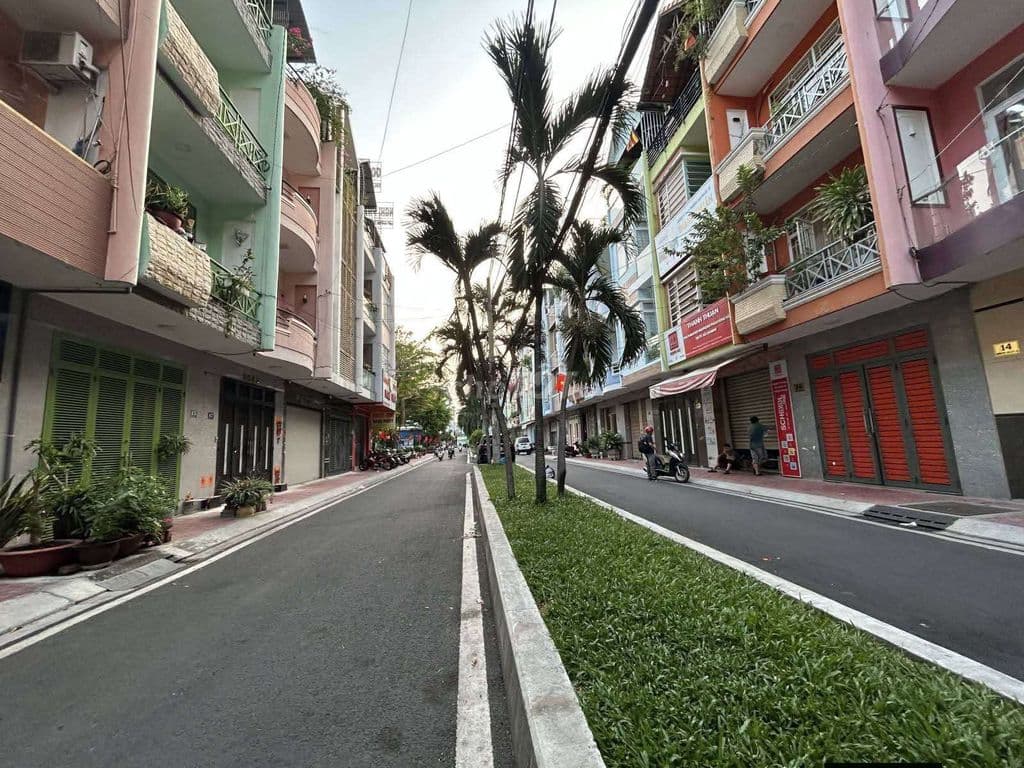 11ty5 bán nhà mặt tiền nội bộ khu dân cư cao Lỗ xác TTTM Parc Mall