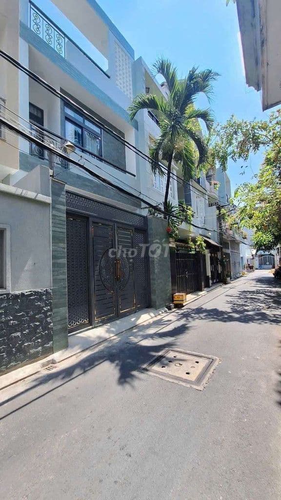 Nhà MỚI Đúc 2 Lầu- HXH Trường Chinh- DT 4.8x12- nhỉnh 8 TỶ