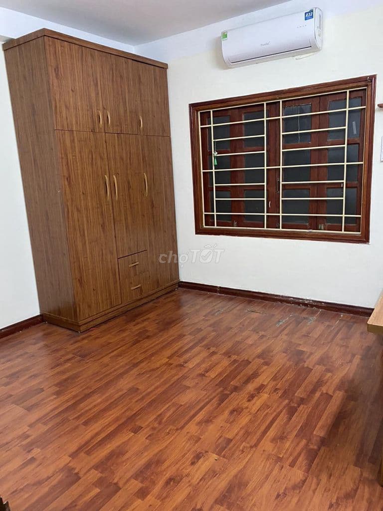 Bán nhà CCMN 1PN có ban công thoáng, ngõ rộng tiện ích xung quanh