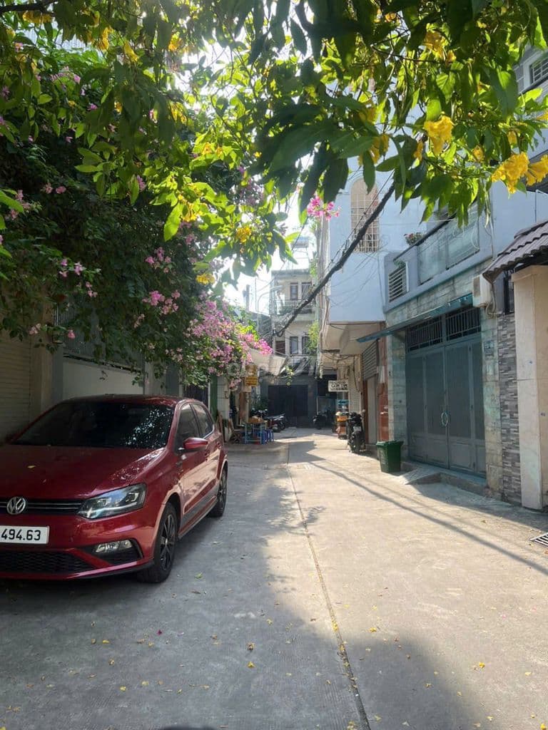 Hxh 8m thành thái,P14,Q10. Dt 50m2, 5x10m ctxd hầm 6tầng nhỉnh 9 tỷ tl