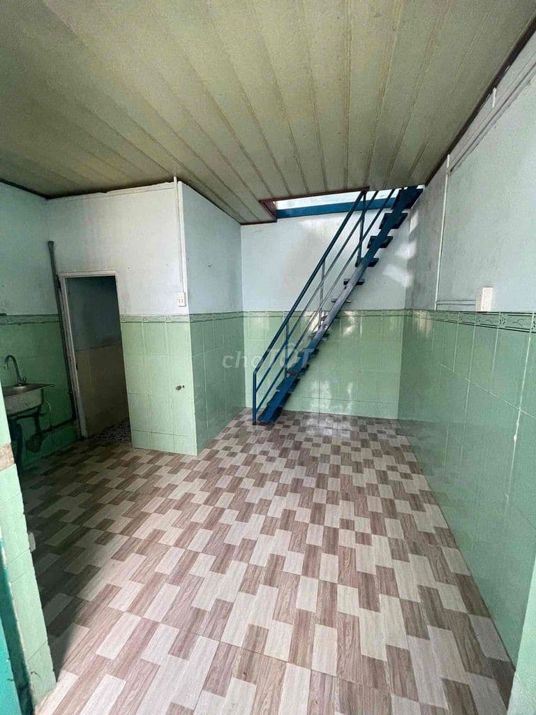 Cần bán gấp lấy tiền xoay sở nhà có 3 phòng trọ thu nhập 6tr/tháng - Ảnh 3