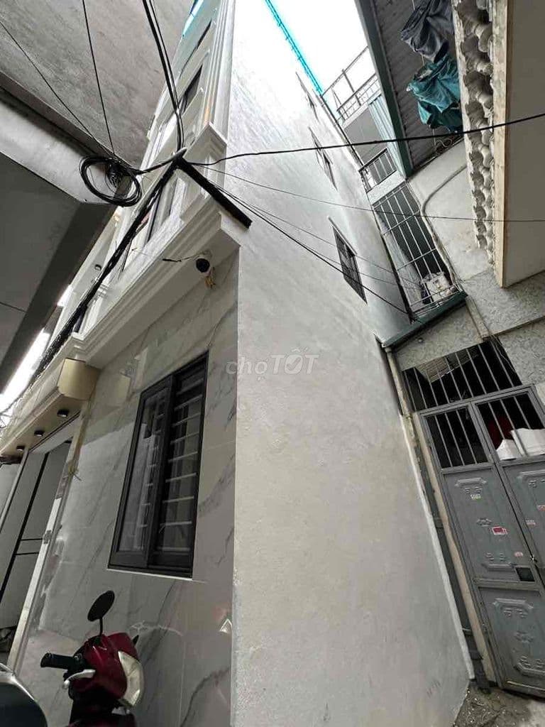 Giảm luôn 2 tỷ cho khách thiện chí, nhà 2 mặt ngõ, lô góc, 40m*5T