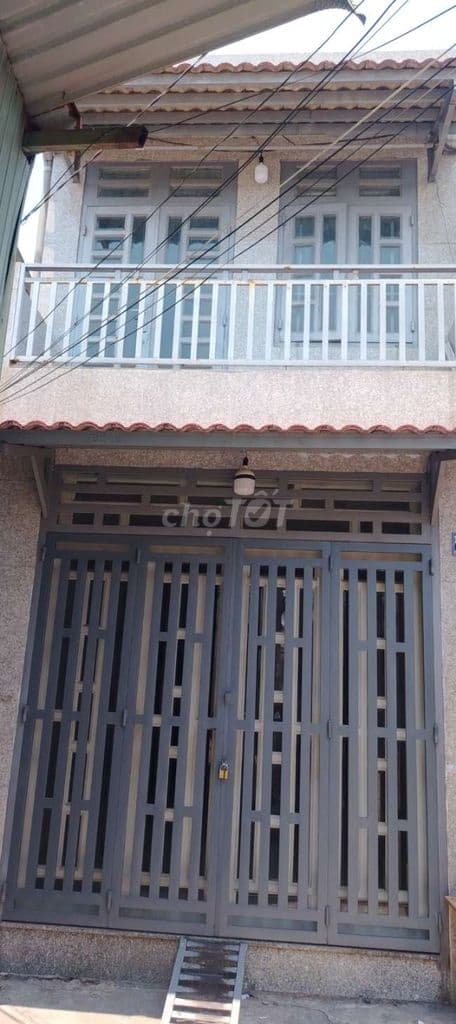 Chú Long bán gấp nhà 2 tầng BTCT, HXH 4m, ô tô đậu cửa Bình Tân