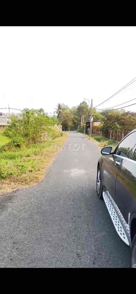 đất vườn nằm trong khu dân cư