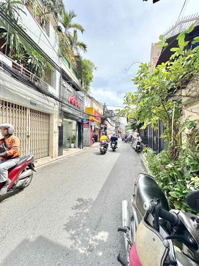 Siêu Phẩm 90m2 3 Tầng Hẻm Rộng - Xe Hơi Ngủ Trong Nhà - Ảnh 2