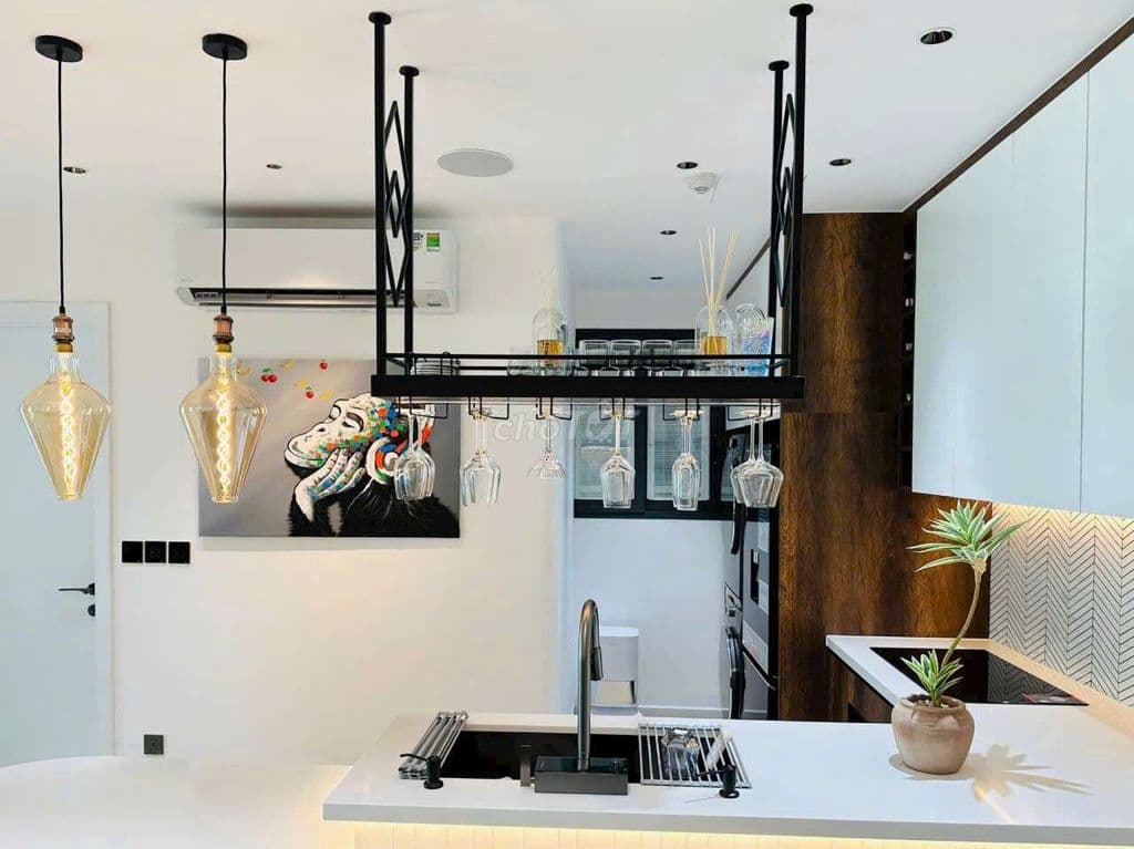 Cho thuê căn hộ quận 1 chung cư vinhomes golden river bason 1PN. - Ảnh 3