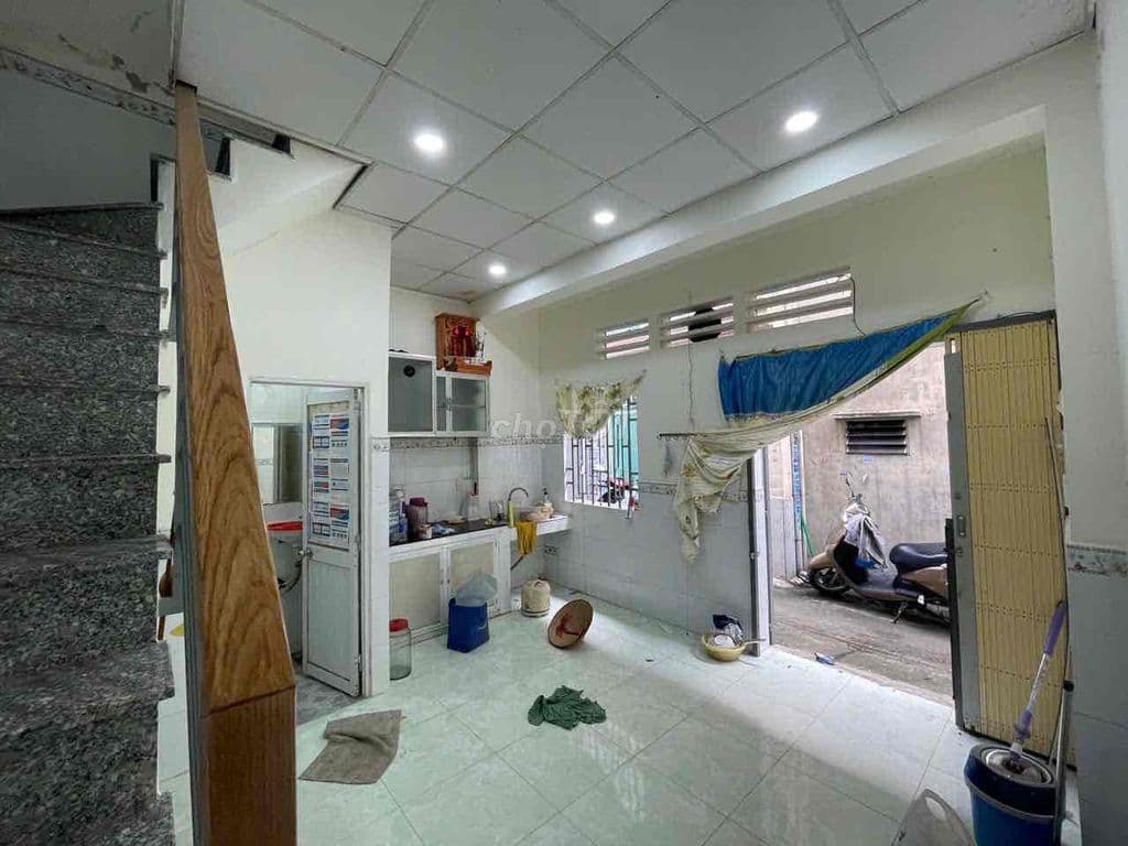 Nhà nhỏ TTH06 - Cần bán gấp - Ảnh 2