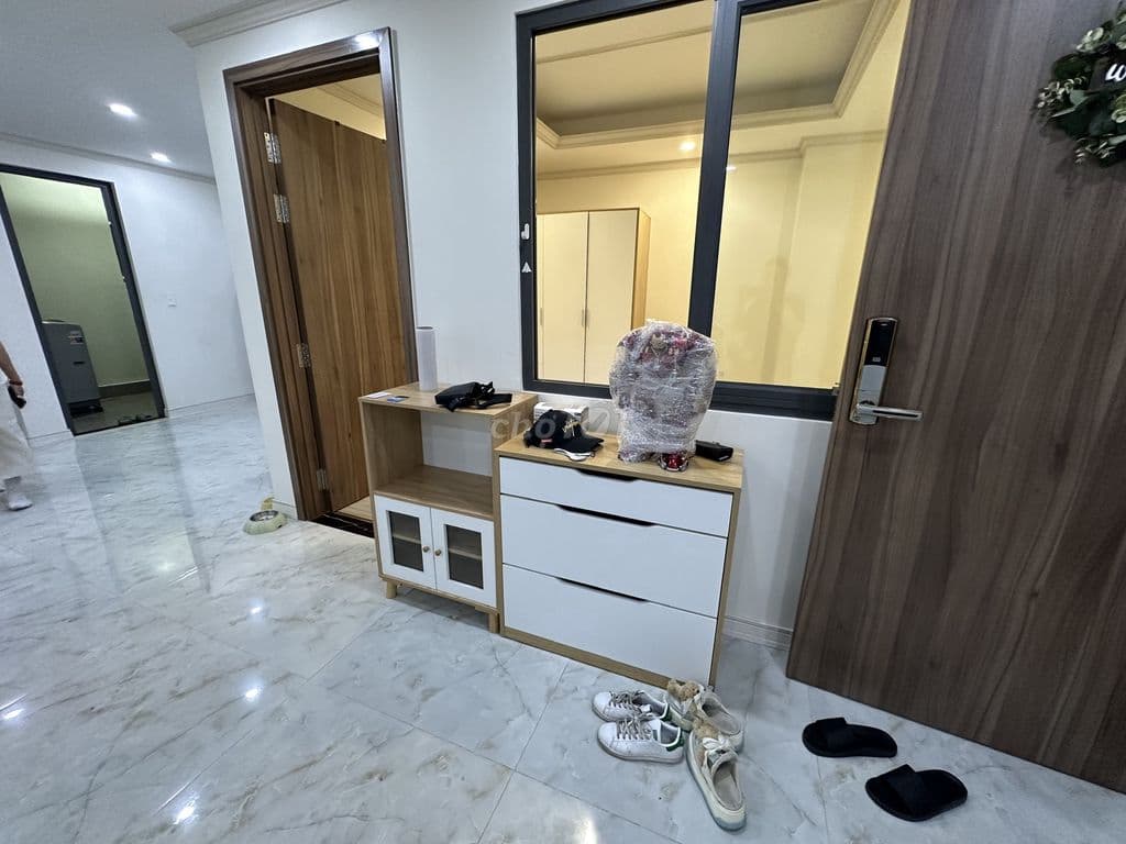 Bán căn hộ *** trung tâm Quận 2 giá rẻ 81m-2pn. giá chỉ hơn 4,6ty