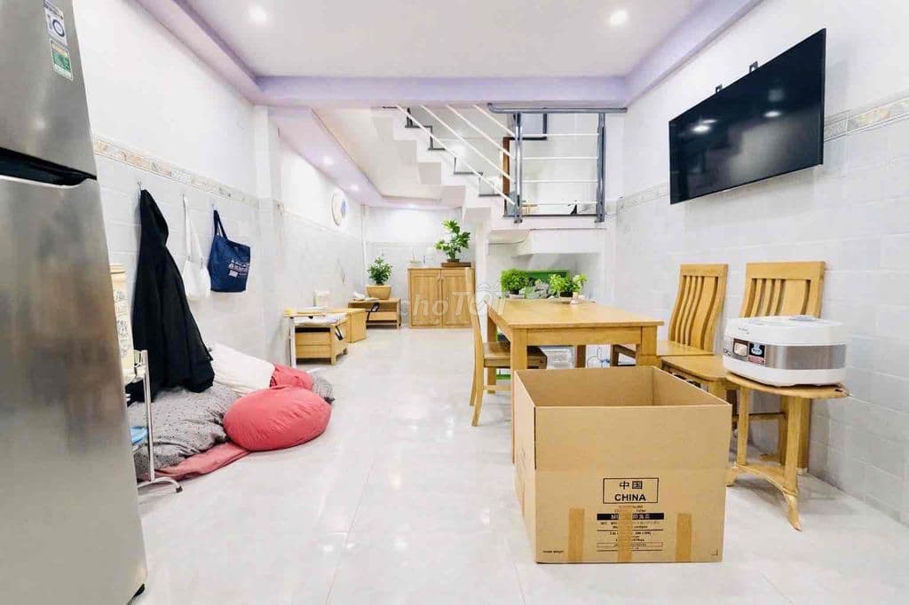 NHÀ MỚI - GẦN 40m2 - 5 TẦNG SÂN THƯỢNG - HẺM 4M - GẦN CHỢ BÀ CHIỂU