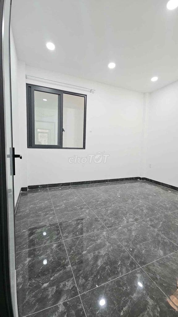 Nhà Lầu 4 Tầng Âu Dương Lân P3 Q8 - Ảnh 2