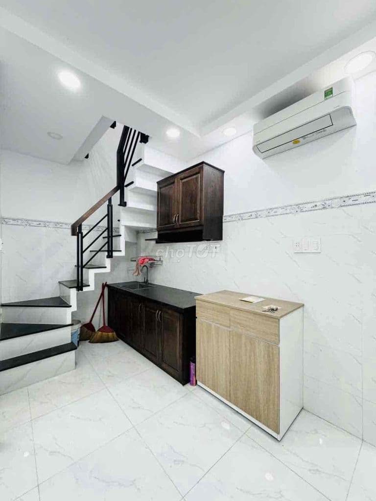 Cần bán gấp nhà ở Thành Thái Quận 10 Hồ Chí Minh - Ảnh 2