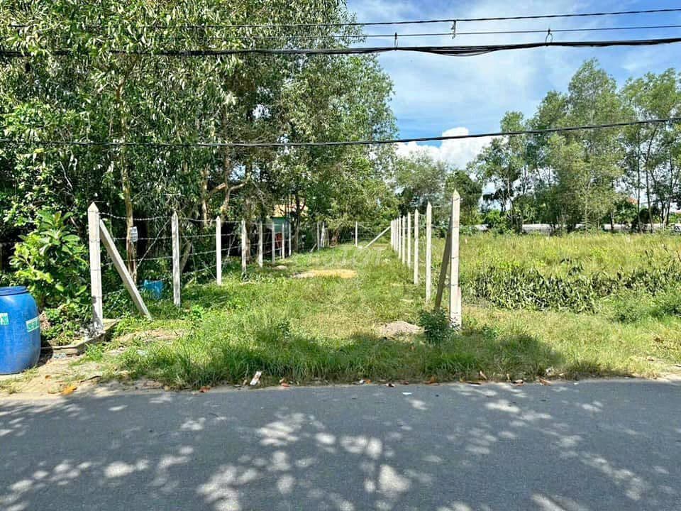 BÁN LÔ ĐẤT VƯỜN HƠN 400m2, GIÁ 680TR Ở TÂN THÔNG HỘI - SỔ HỒNG RIÊNG