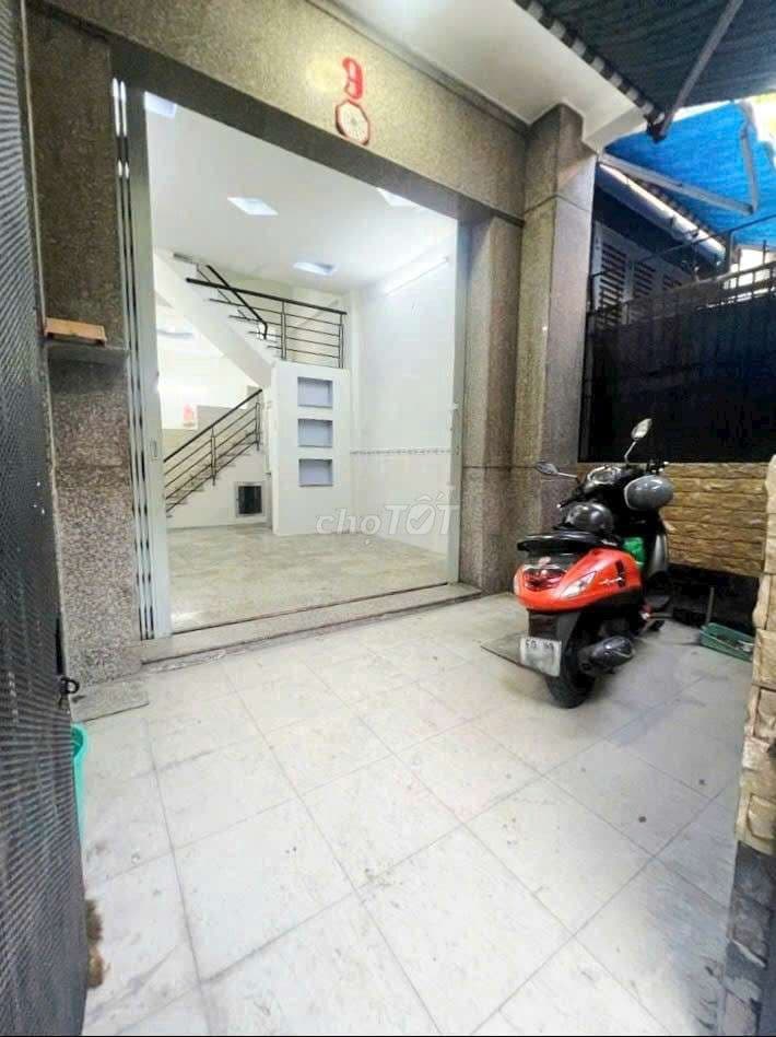 Hẻm Nguyễn Văn Luông Quận 6, 4mX11m. 3 Tầng kiên cố. dọn vào ở ngay. - Ảnh 2