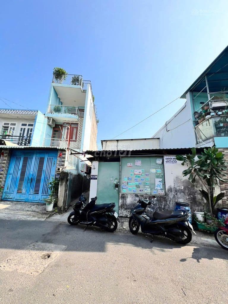 Đất lớn thích hợp CHDV, ở xây dựng 5 tầng + ST, gần Hoàng Diệu 2