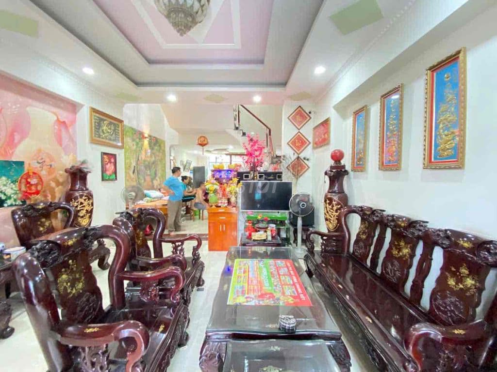 NHÀ ĐẸP MẶT TIỀN ĐƯỜNG 3 TẦNG NGANG 5M NỞ HẬU GẦN GA METRO - Ảnh 2