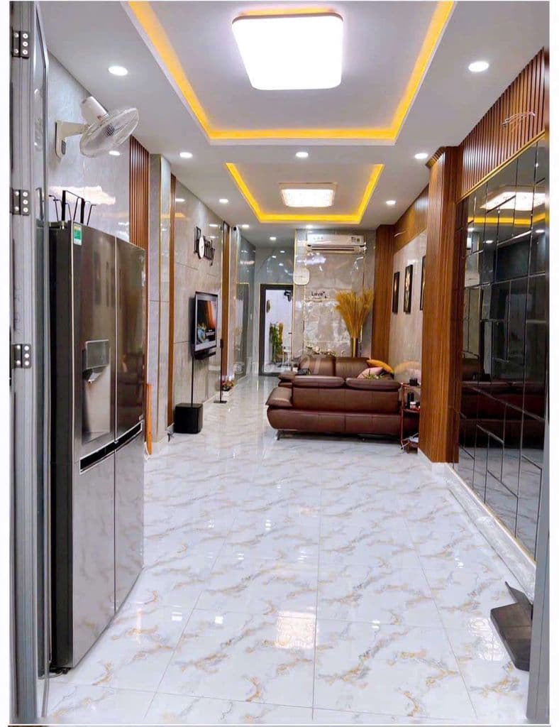 Mặt Tiền Tôn Thất Thuyết 4 Tầng Không Quy Hoạch Q4