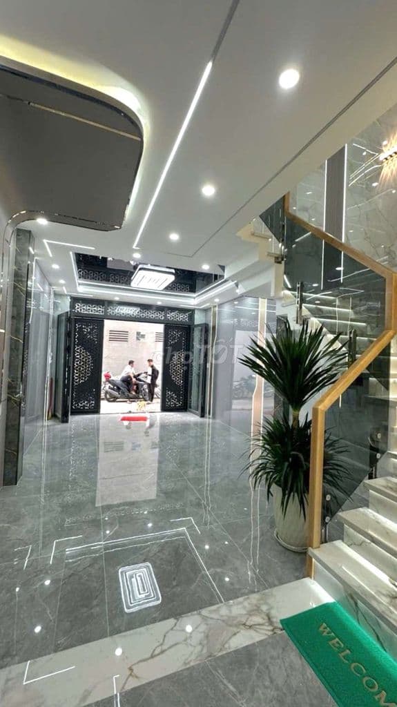 SIÊU PHẨM TÂN THỚI NHẤT Q12 NHÀ MỚI 5 TẦNG FULL NỘI THẤT GARA Ô TÔ – - Ảnh 2
