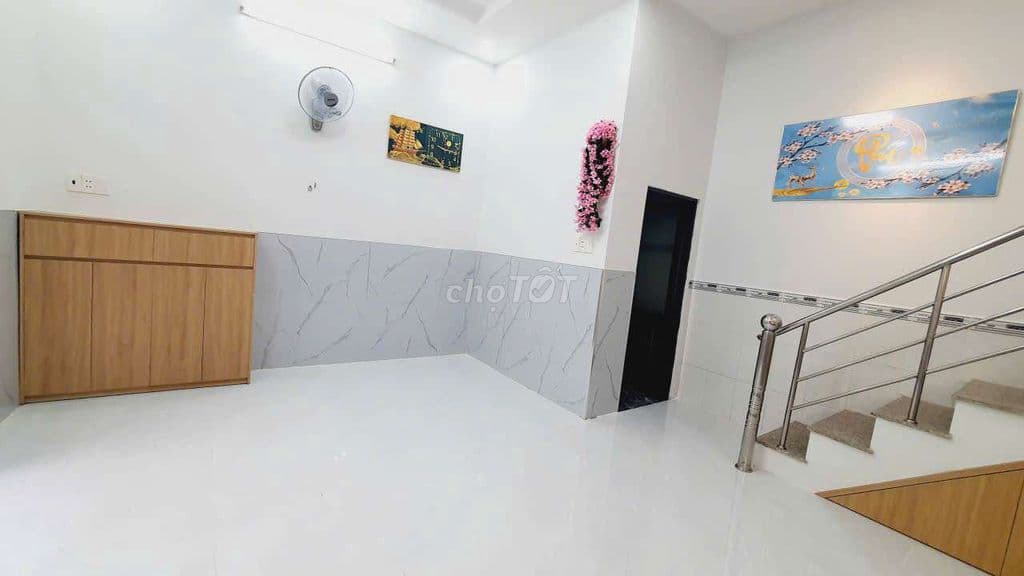 Ngày đúc Thật Sàn BTCT, Ngay Chợ Hiệp Thành Quận 12 - Ảnh 3