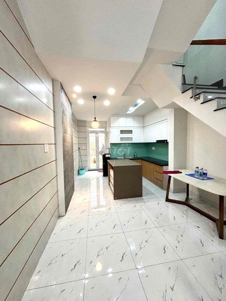 BÁN NHÀ GẦN ĐẦM SEN - 3 TẦNG KIÊN CỐ - CHỈ HƠN 7 TỶ - Ảnh 3