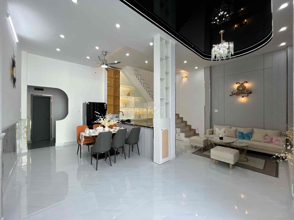 Bán nhà sau chợ Phú Xuân DT:6,6x14m CN:60m2 2Tầng 2pn gần Phú Mỹ Hưng