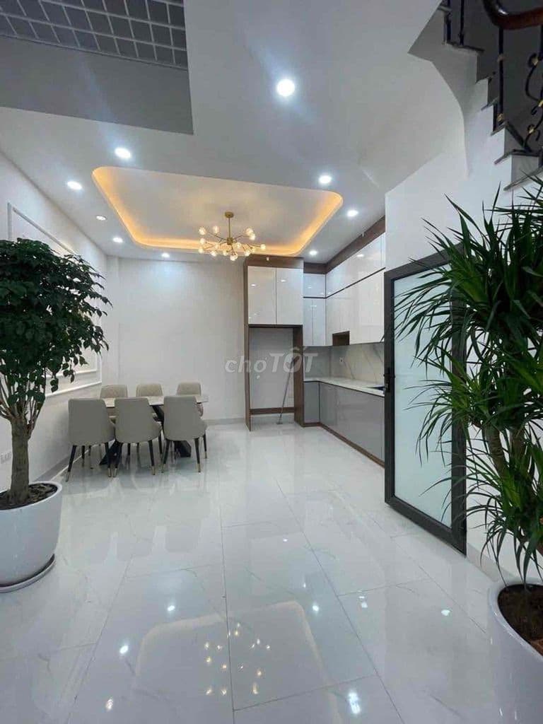 🔥 NHÀ ĐẸP TƯƠNG CHÚC – Ô TÔ ĐỖ CỔNG – NHÀ MỚI KOONG – FULL NỘI THẤT XỊ - Ảnh 2