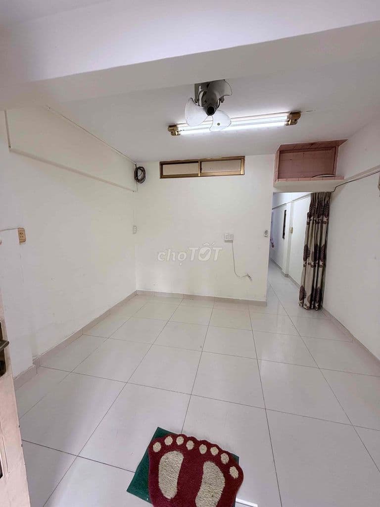 BÁN NHÀ CC NGÔ GIA TỰ SỔ HỒNG - Ảnh 2