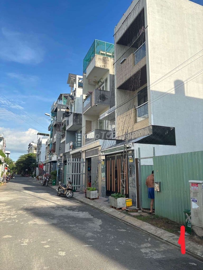 8 LÔ ĐẤT ĐẸP KHU VỰC LONG TRƯỜNG - PHÚ HỮU Q9