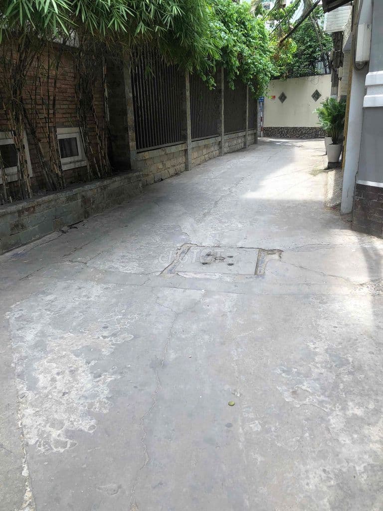 Nguyễn Đình Chính kế bên Uỷ Ban, đoạn Ng Văn Trỗi - Ảnh 3