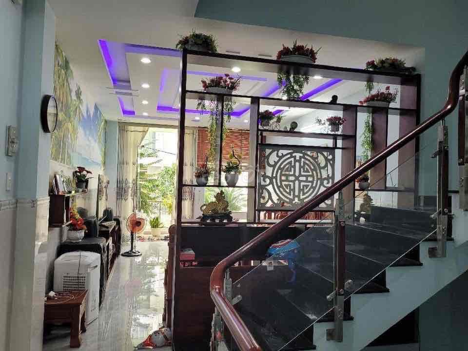 NHÀ ĐẸP NHƯ MỚI - HẺM 1/ NGUYỄN HỒNG ĐÀO GIÁP BÀU CÁT, ĐỒNG ĐEN - T GA - Ảnh 3