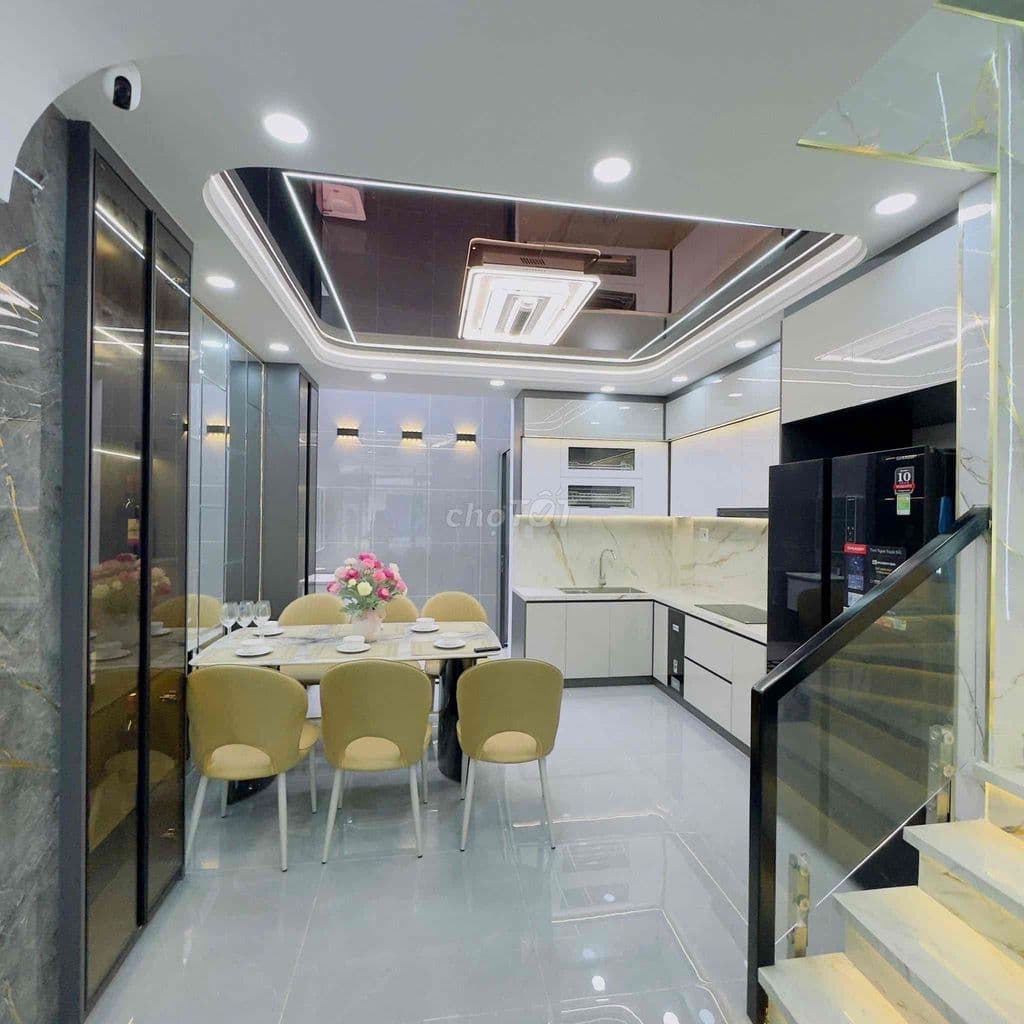 Nhà Đẹp - giá rẻ - Đường thông xe tải - Q12 - Ảnh 3