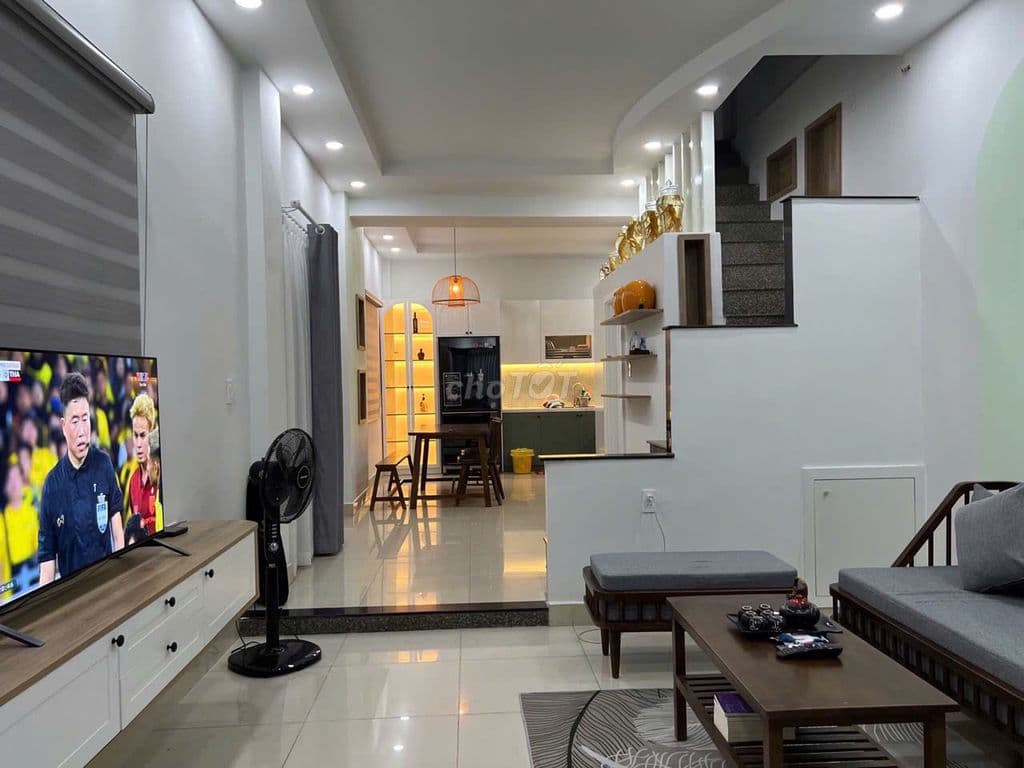 Bán nhà 139/ Tân Sơn Nhì, 4.1m x 13m, hẻm xe hơi, chỉ 5.8 tỷ