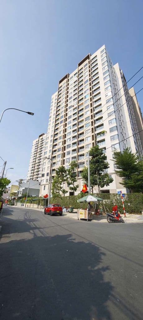 NHÀ NGANG 7.8 M - GẦN CHUNG CƯ AKARI
