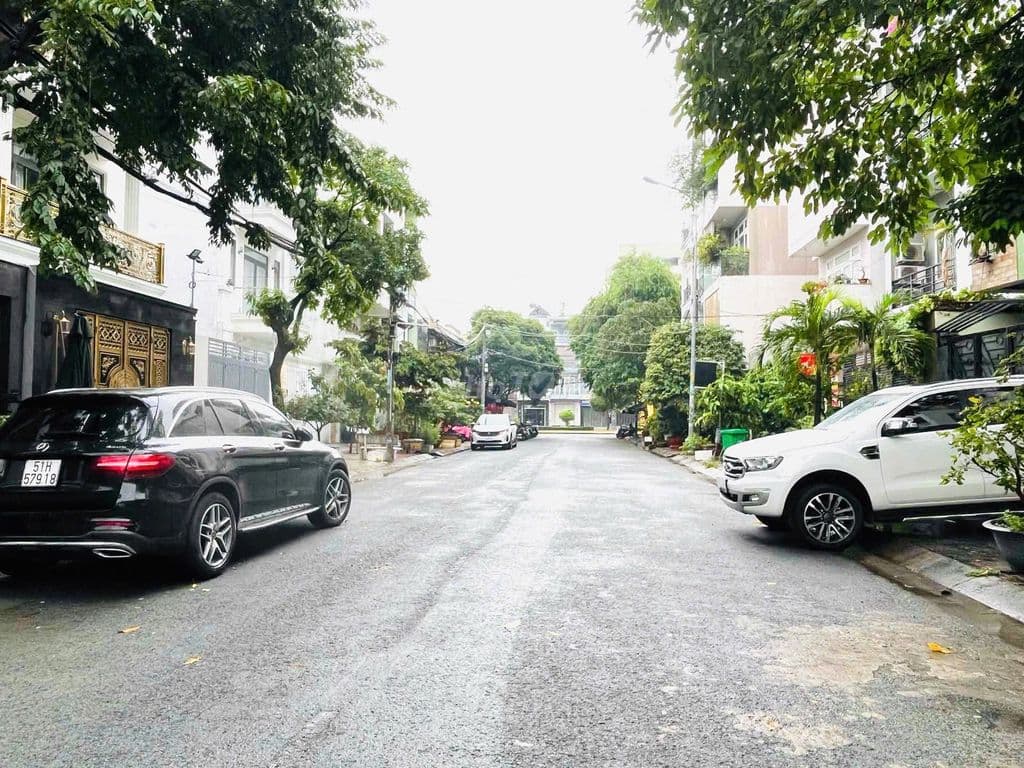 BÁN NHÀ HXH NGUYỄN THẾ TRUYỆN TÂN PHÚ - 4.8X18M - GIÁ CHỈ 8.2 TỶ