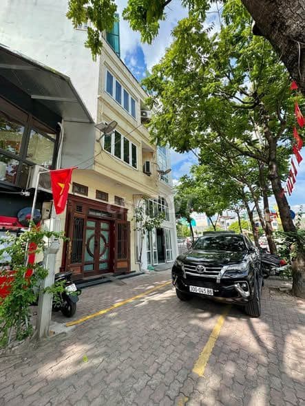 bán nhà Tân Mai Hoàng Mai ô tô đỗ cửa