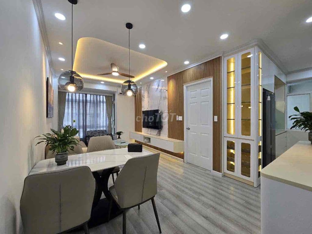 Chủ nhà cần bán gấp căn hộ Sky Garden 2PN - giá 5ty - ngay bên cạnh R - Ảnh 2