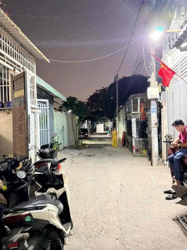 NHÀ DIỆN TÍCH KHỦNG ĐÚC VỪA Ở VỪA CHO THUÊ CÓ THÊM THU NHẬP . Q12 - Ảnh 3