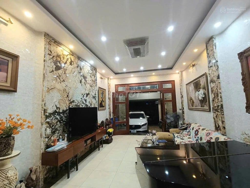 Bán nhà Cầu Giấy, Nhà đẹp dân xây, ô tô đỗ, 60m2, 16,4 tỷ - Ảnh 3