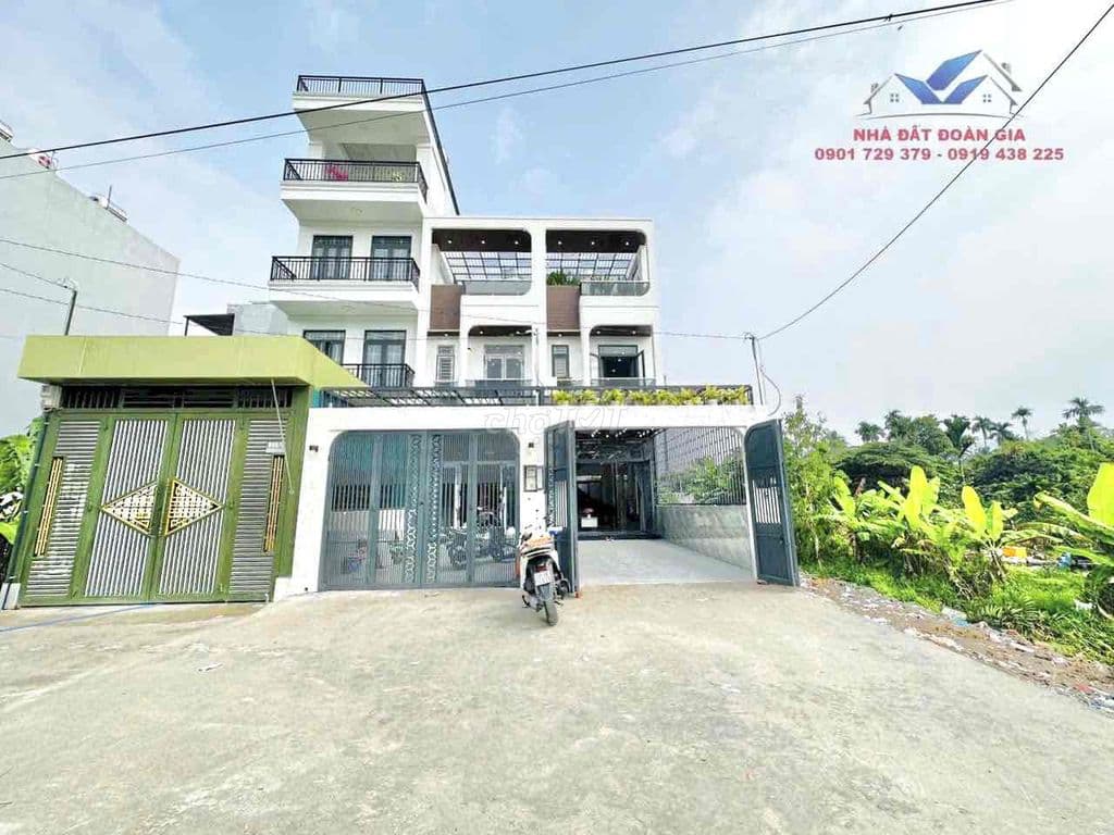 Cặp nhà 4m x 25m/căn mặt tiền bờ sông Vàm Thuật đường Hà Huy Giáp