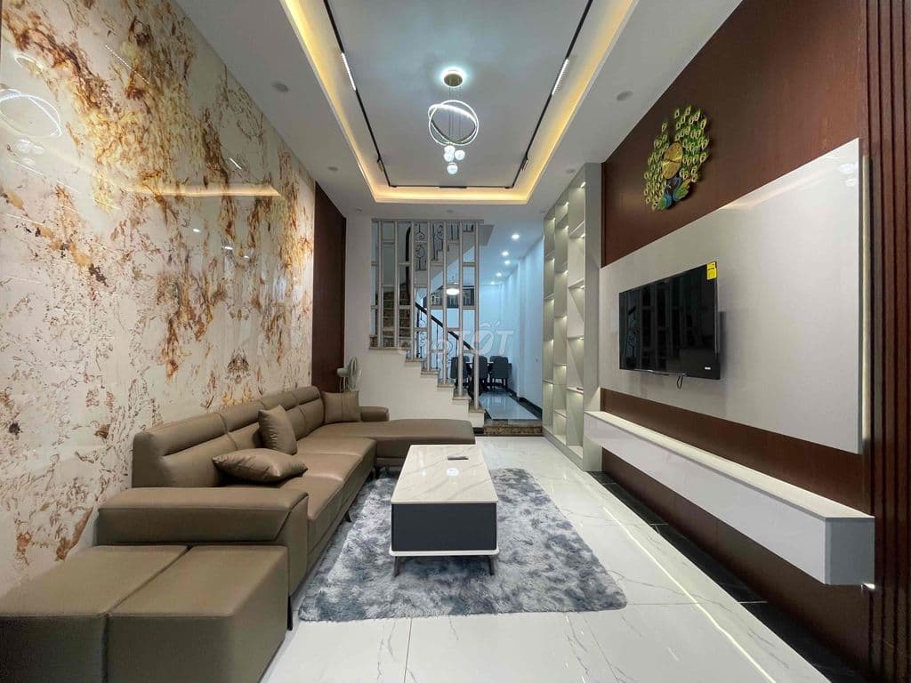 nhà Thái Hà 40m2 6 tầng thang máy 12.799 tỷ vài nhà ra phố.Hot