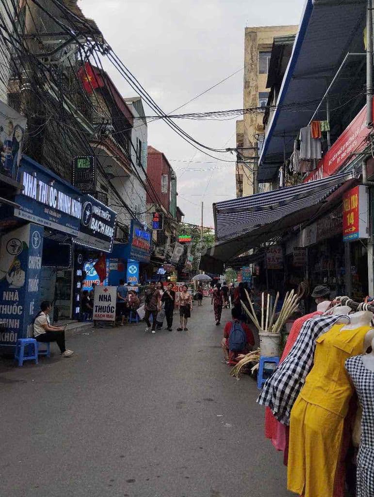 CHÍNH CHỦ EM CẦN BÁN NHÀ TẬP THỂ TẦNG 1 kinh doanh sầm uất. - Ảnh 2