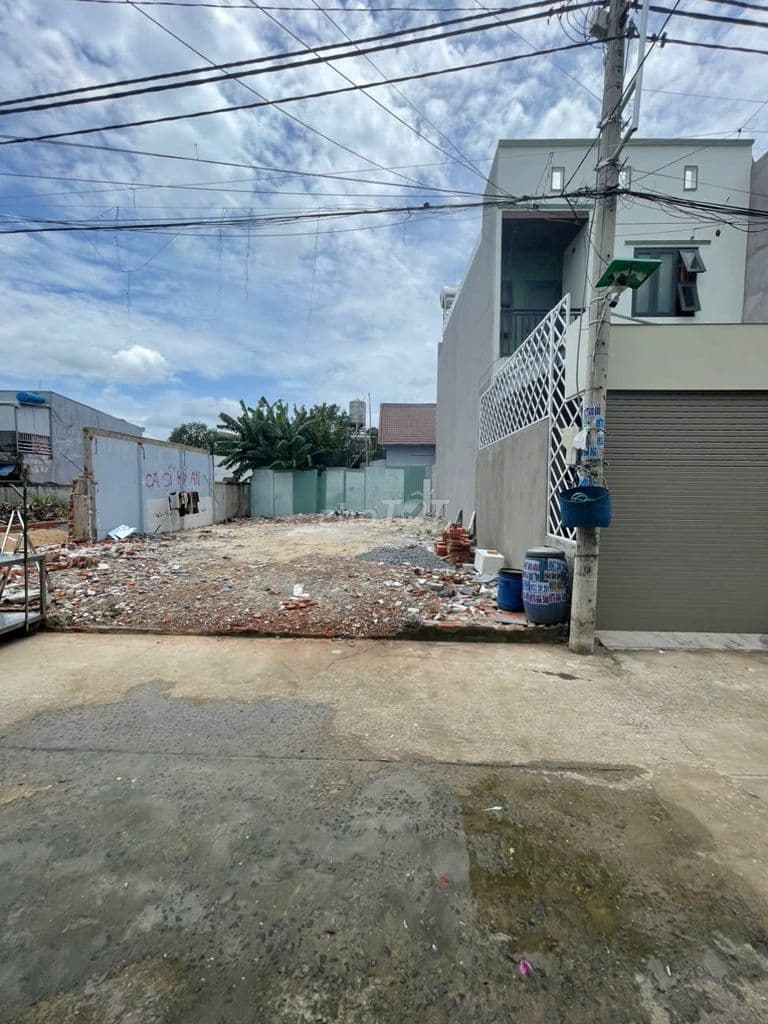 Đất 5x17 hẻm betong 5m Nguyễn Thị Thảnh vô