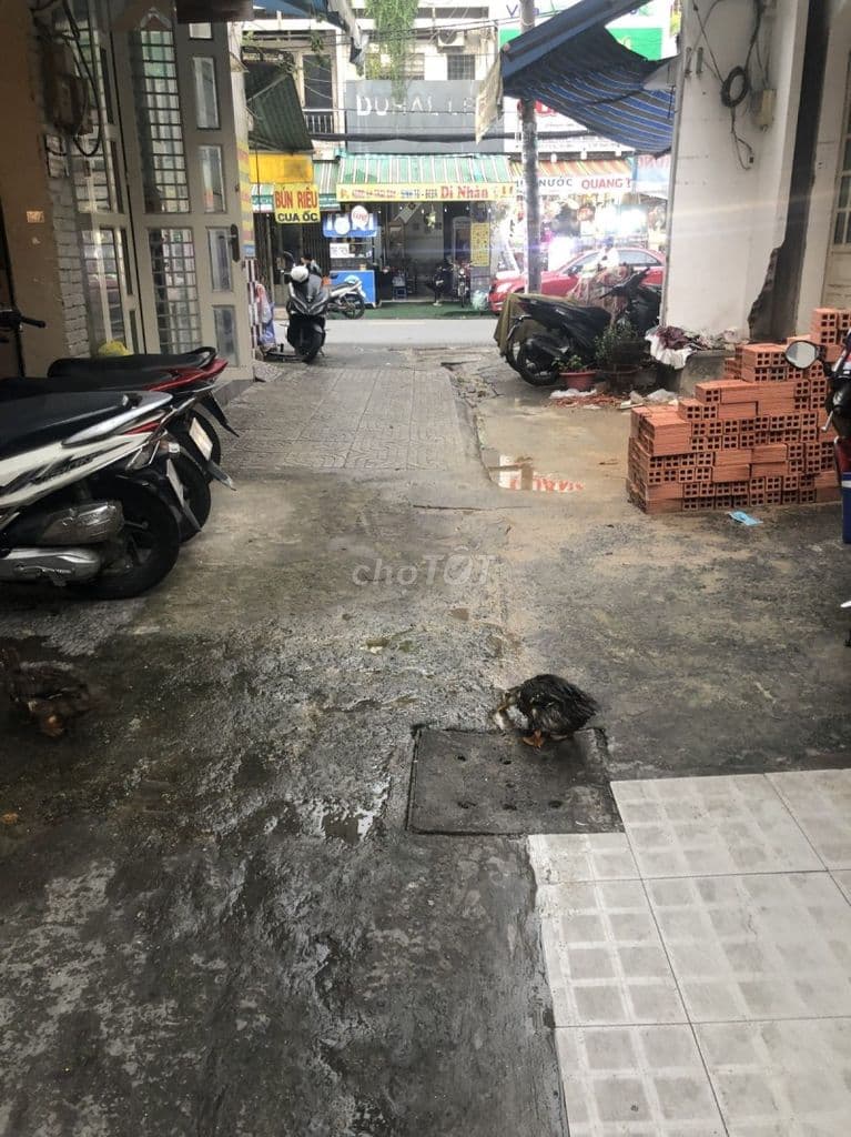Nhà Khu Bầu Cát, HXH 6m, 6.5 tỷ, 10m ra MT Đồng Đen, 32m² A4, 3 tầng.