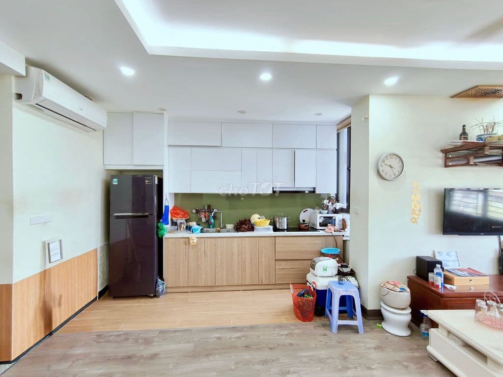 Sốc Giá! 77m² TP Giao Lưu Chỉ 5,6 Tỷ – Không gian rộng - Nhà đẹp. - Ảnh 3