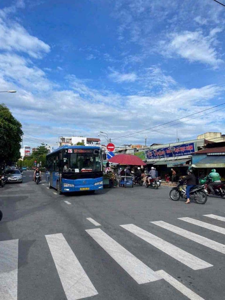 MẶT TIỀN KINH DOANH ĐẠI LỘ ll , 79m 3 Tầng, Gần Chợ Giá Mềm 12,6 tỷ t, - Ảnh 2