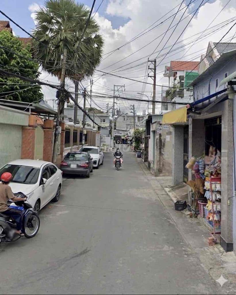 Bán Nhà Dt: 6 x 25 đường 7m phường Linh Xuân, Thủ Đức.